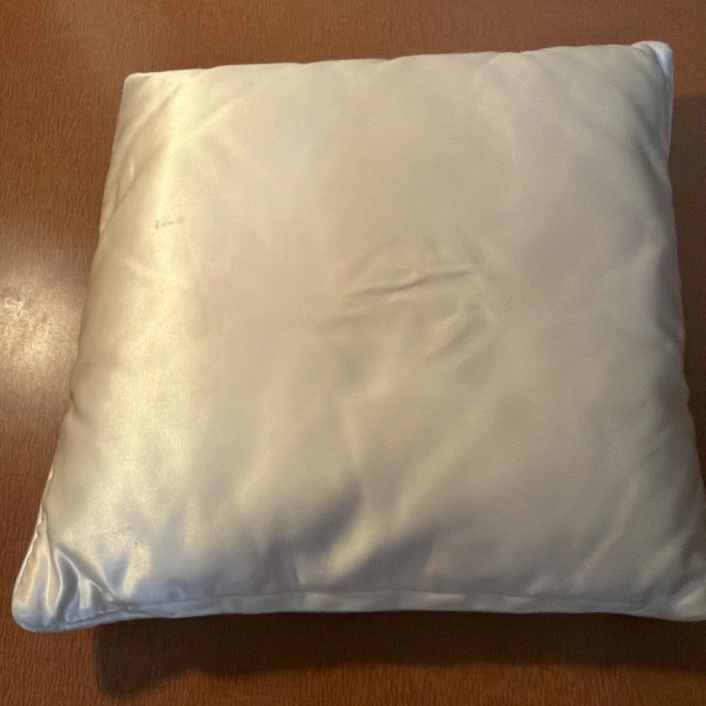 Vtg Needlepoint Pillow Purple Violets Zippered Cover Satin Backing 12x12